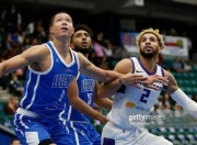 奇异果体育-排球赛场再起风云：蓬莱赤兔队守住胜果辽东火箭队，脚步移动更到位赛后更衣室沸腾的简单介绍