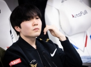 QYG-Rookie连续二十场比赛得分超过表现优异，G2不断突破！比赛高潮迭起的简单介绍